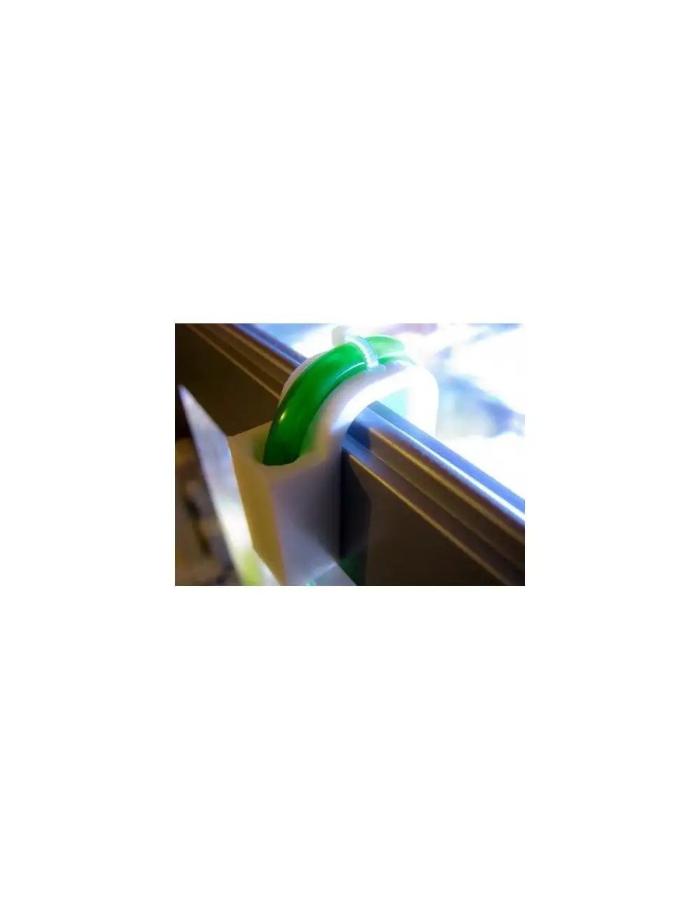 AQUACONNECT - Codo de fijación para tuberías hasta máx. 9 mm de diámetro. AQUACONNECT - Codo de fijación para tuberías hasta máx. 9 mm de diámetro.